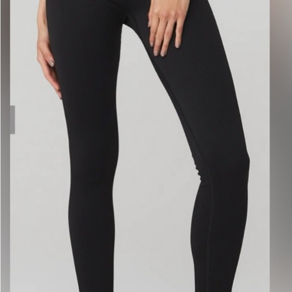 Alo highwaisted seamless ribbed leggings